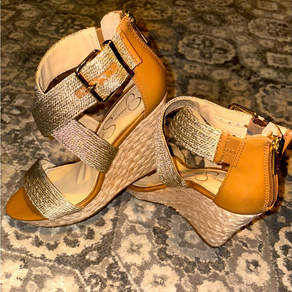 Jessica Simpson wedges size 8 so cute